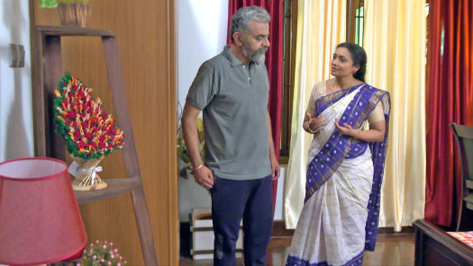 Watch Kudumbavilakku Season 1 Full Episodes On Disney Hotstar Kudumba vilakku serial latest episode. episodes on disney hotstar