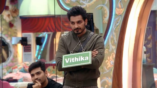 Bigg Boss Telugu Season 4 Latest Episodes Promos Live Online On Disney Hotstar The grand event will feature former contestants of the popular television reality show. bigg boss telugu season 4 latest