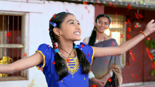 Muddulakshmi Watch Episode 429 Soundarya Gets A Shock On Disney Hotstar Karuthamuthu serial actors tik tok collection | bigg boss contestant pradeep. muddulakshmi watch episode 429