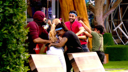 Bigg boss 13 best sale full episode hotstar