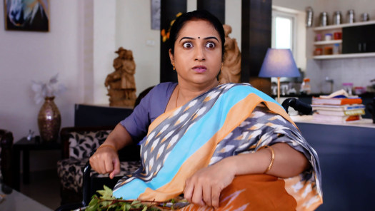 Watch Kasthuri All Latest Episodes Online On Hotstar I am more than what you see. hotstar
