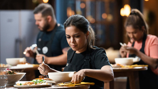 Epqeqtinelutjm The seventh series of the australian cooking game show masterchef australia premiered on 5 may 2015 on network ten. https www hotstar com in tv masterchef australia 3782