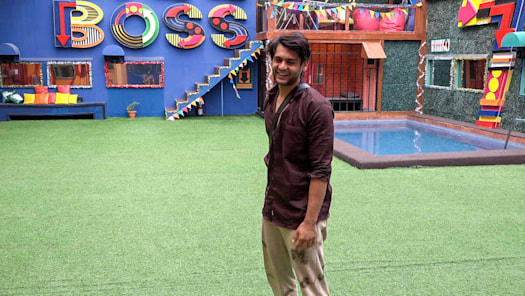Watch BB Unseen Videos Online on Disney Hotstar