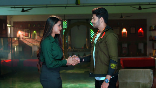 Watch Manasella Neene Full Episode 25 Online In Hd On Hotstar Us Raaga mother not happy with child preetham (saransh role) being a hindrance for raaga marriage. hotstar
