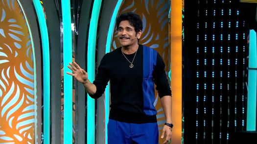 Bigg Boss Telugu Season 4 Latest Episodes Promos Live Online On Disney Hotstar There are two methods by which the viewers can cast votes for their favorite participant one is a bigg boss download hotstar app from google play store or app store. bigg boss telugu season 4 latest