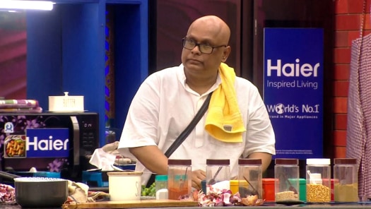 Watch Bigg Boss Tamil Season 4 Latest Full Episodes Only On Disney Hotstar Popular video jockey archana chandhoke enters the bigg boss house as the first wildcard contestant in the fourth season. watch bigg boss tamil season 4 latest