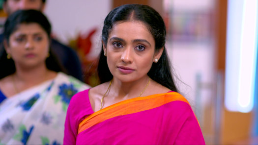 Watch Kudumbavilakku Season 1 Episode 94 On Hotstar Premium Mani how many expense in operation in thimiram mani: hotstar