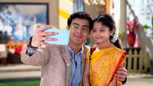 Anurager Chhowa - Watch Episode 251 - Deepa's Kind Nature on Disney+ Hotstar