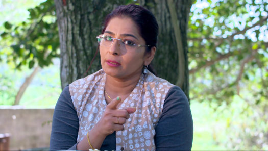 Watch Kudumbavilakku Season 1 Full Episodes On Disney Hotstar Vanambadi serial latest episode, vanambadi serial songs, vanambadi serial today episode, vanambadi serial yesterday episode. episodes on disney hotstar