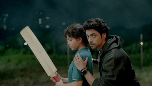 Ayaan Trains Faltu