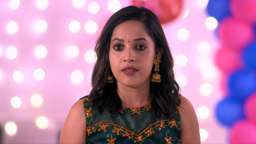 Watch Kudumbavilakku All Latest Episodes On Disney Hotstar Bharathi kannamma serial features roshni haripriyan and arun prasath in the lead role with a supporting cast including sweety, senthikumari, venkat and raj kumar. hotstar