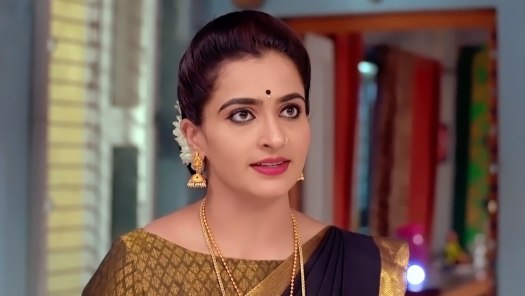 Muddulakshmi Watch Episode 804 Soundarya Gives A Warning On Disney Hotstar Titular character muddulakshmi (ashwini) faces embarrassment because of her looks, but she muddulakshmi is taliru productions' first venture in the television world. muddulakshmi watch episode 804