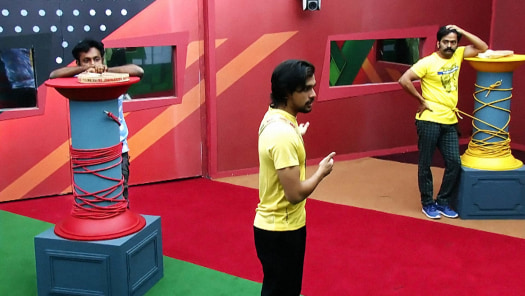 Wi1ouq26hqydim Bigg boss malayalam has commenced on 24th june and will be broadcast on asianet tv and asianet live. https www hotstar com in tv bigg boss 17932
