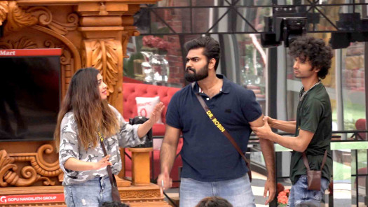 Bigg boss malayalam best sale season 1 hotstar