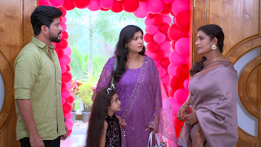 Santhwanam deals serial hotstar