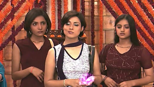 Shararat Thoda Jaadu Thodi Nazaakat Full Episode Watch Shararat Thoda Jaadu Thodi Nazaakat Tv Show Online On Hotstar Ca Where in her family's every first daughter will possess magical powers once they turn 18 years old. shararat thoda jaadu thodi nazaakat