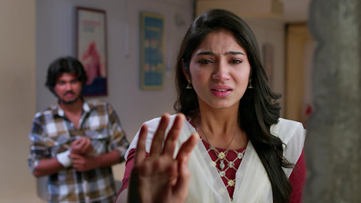 Yeto vellipoyindi sales manasu hotstar