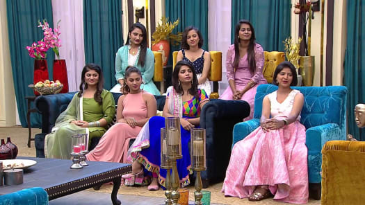 Pellichoopulu Full Episode Watch Pellichoopulu Tv Show Online On Hotstar Us It features vijay deverakonda and ritu varma in the lead roles. watch pellichoopulu tv show online