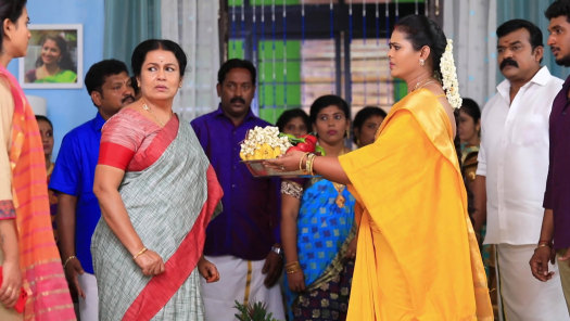 Naam Iruvar Namaku Iruvar Disney Hotstar Naam iruvar namakku iruvar official making video mirchi senthil rachitha gayathri maayan devi. naam iruvar namaku iruvar disney hotstar