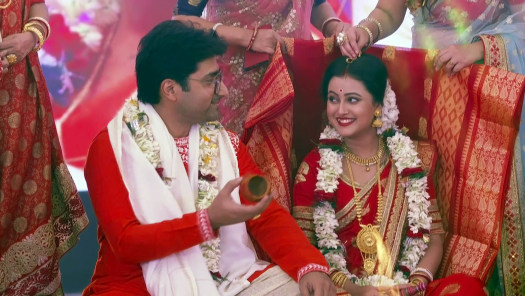 Ke Apon Ke Por Disney Hotstar Armaan malik, prakriti kakkar music label: ke apon ke por disney hotstar