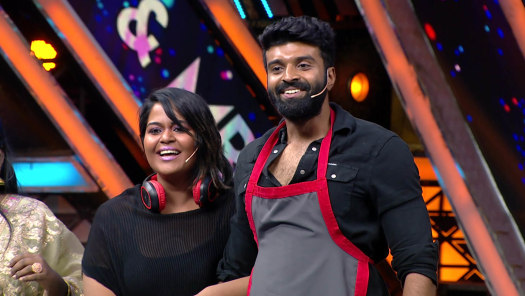 Watch Mr Mrs Chinnathirai Season 2 Full Episodes on Hotstar