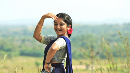 Kaatrin mozhi hotsell movie hotstar