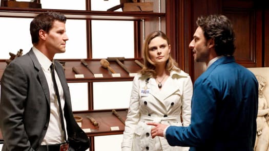 Watch Bones Season 5 Full Episodes on Disney Hotstar