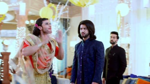 Ishqbaaz Disney Hotstar Ishqbazz funny moments funny scenes ,,😂😂. ishqbaaz disney hotstar