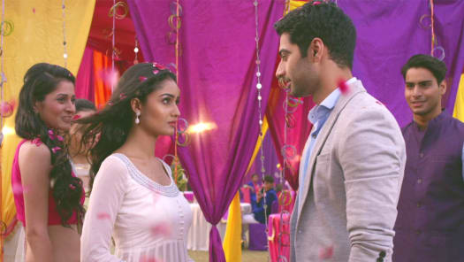 Dahleez Disney Hotstar Watch episode 1 of drama serial dil e jaanam the story of dil e jaanam is about two cousins named eshal and shavez, who. dahleez disney hotstar