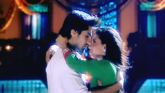 Watch Kis Desh Mein Hai Meraa Dil Season 4 Full Episodes on Hotstar