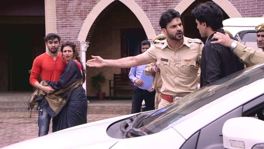 Watch Yeh Hai Mohabbatein Season 32 Full Episodes on Hotstar