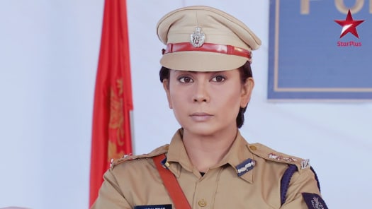 Watch Diya Aur Baati Hum Season 10 Full Episodes on Hotstar