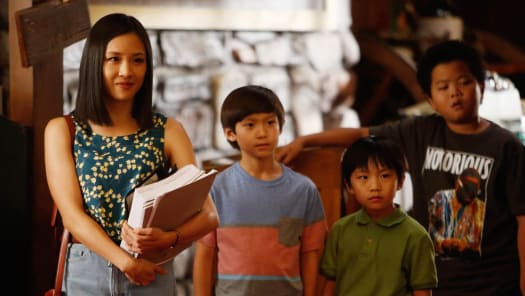 Nonton Fresh Off the Boat Season 1 Semua Episode di Disney Hotstar