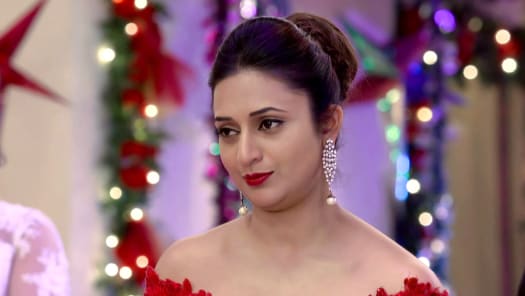 Watch Yeh Hai Mohabbatein Season 42 Full Episodes on Disney Hotstar