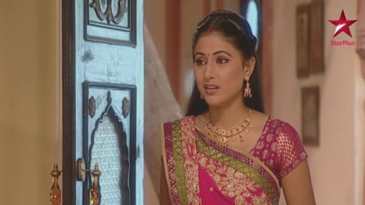 Watch Yeh Rishta Kya Kehlata Hai Season 3 Full Episodes On Hotstar .aa jata hai yeh rishta kya kehlata hai yeh rishta kya kehlata hai iss gumsum jheel ke paani mein koi moti aakar girta hai ek dayera banne lagta. yeh rishta kya kehlata hai season 3
