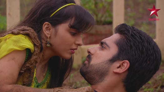 Iss Pyar Ko Kya Naam Doon Ek Baar Phir Watch Episode 11 Astha Tries To Convince Shlok On Disney Hotstar Once again) is an indian romantic drama television series that aired from 26 august 2013 to 13 june 2015 on starplus. iss pyar ko kya naam doon ek baar phir
