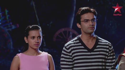 Watch Yeh Rishta Kya Kehlata Hai Season 40 Full Episodes On Disney Hotstar He is happy with her recovery after the surgery. watch yeh rishta kya kehlata hai season