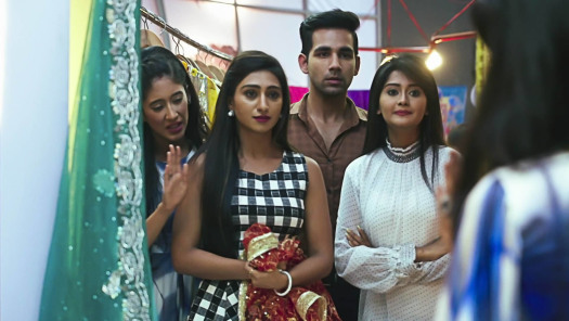 Watch Yeh Rishta Kya Kehlata Hai Season 62 Full Episodes On Disney Hotstar Would you like to write a review? watch yeh rishta kya kehlata hai season