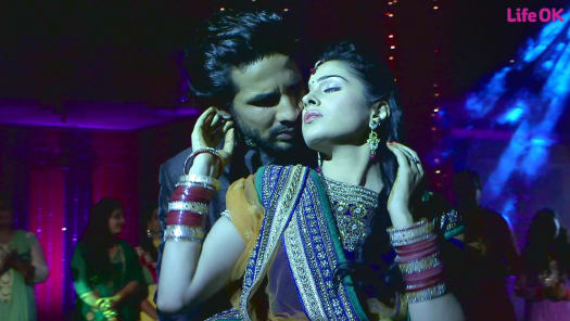 Watch Kalash Ek Vishwaas Season 4 Full Episodes On Disney Hotstar The show was produced by ekta kapoor and shobha kapoor under their banner balaji telefilms. watch kalash ek vishwaas season 4