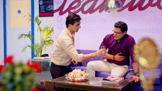 Watch Yeh Rishta Kya Kehlata Hai Season 58 Full Episodes On Disney Hotstar Post naira's death, fans were missing shivangi joshi and mohsin khan's chemistry and kartik helps sirat get her house back from mukhesh and ila. watch yeh rishta kya kehlata hai season