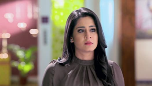 Naamkarann Disney Hotstar Later, dayawanti makes a shocking announcement. naamkarann disney hotstar