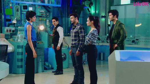 Supercops Vs Super Villains Full Episode Watch Supercops Vs Super Villains Tv Show Online On Hotstar Us Super cops vs super villains:misusing the power of science l episode 24 l 11 jun 2016 l hd promo подробнее. watch supercops vs super villains