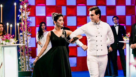 Watch Yeh Rishta Kya Kehlata Hai Season 60 Full Episodes On Disney Hotstar Yeh rishta kya kehlata hai tells the story of how the two meet, time and again, which leads to their relationship progressing further with each. watch yeh rishta kya kehlata hai season
