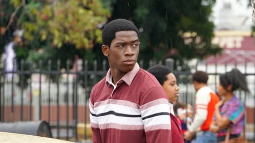 Watch snowfall outlet season 2
