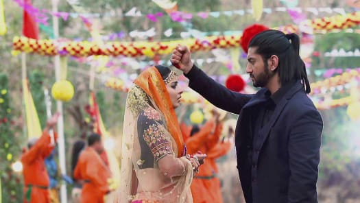 Omkara Marries Gauri