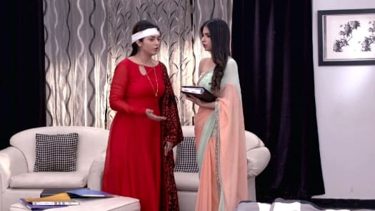 Watch Yeh Hai Mohabbatein Season 43 Full Episodes On Hotstar The story is partially based on manju kapur's novel, custody. watch yeh hai mohabbatein season 43