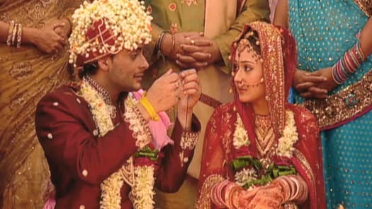 Watch Sapna Babul Ka Bidaai Season 7 Full Episodes On Disney Hotstar Sapna babul ka bidaai star plus episode hd video full sadhana death. watch sapna babul ka bidaai season 7