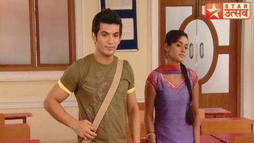 Hum tum full hotsell movie online hotstar