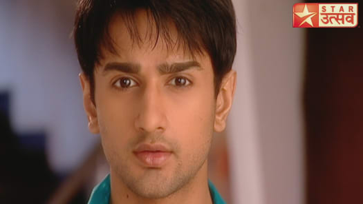Hum tum full hotsell movie online hotstar