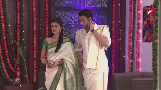 Watch Yeh Hai Mohabbatein Season 12 Full Episodes on Hotstar